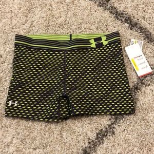 •NWT• Under Armour Shorty 3 inch gym shorts
